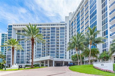 10275 Collins Ave 1226 is a 896 square foot condo with 1 bedroom and 1. . 10275 collins ave